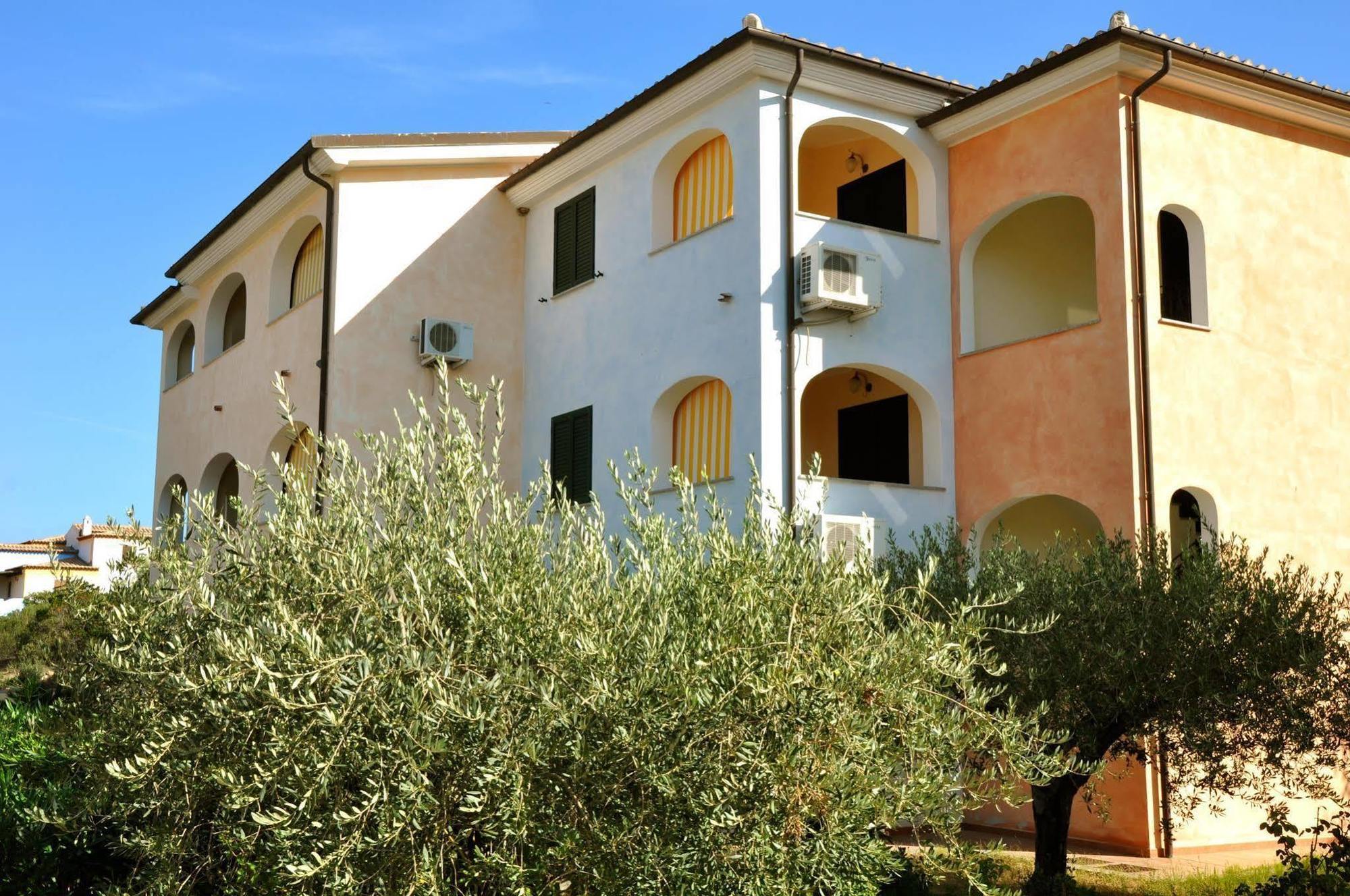 Residence Il Borgo Orosei Eksteriør billede